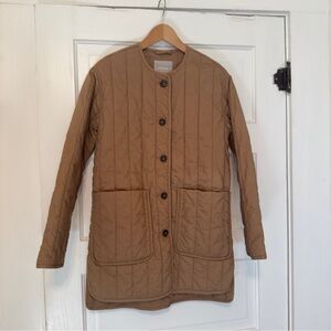 Everlane XS camel quilted jacket